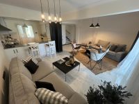 a9c68e66-3a9f-4c2a-80d5-d02c01042b25 (Small)